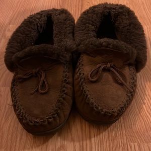L.L Bean brown shearling slippers size 7